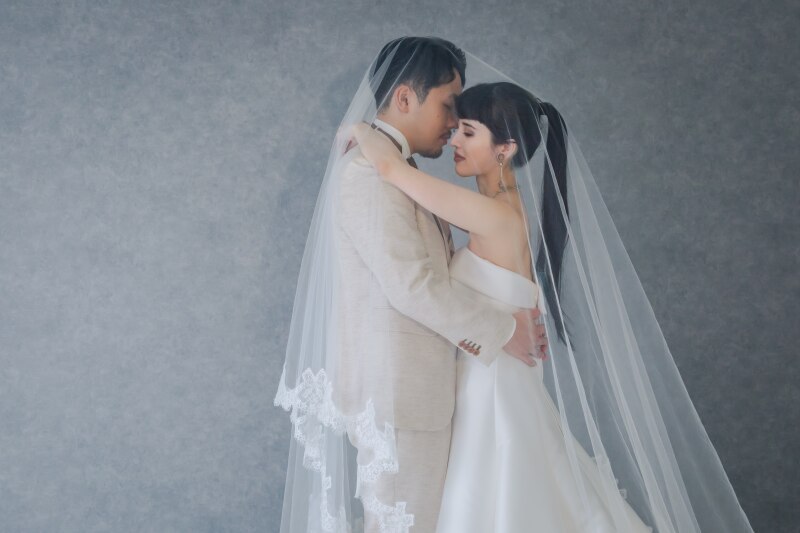 こだわりの衣装でスタジオ撮影