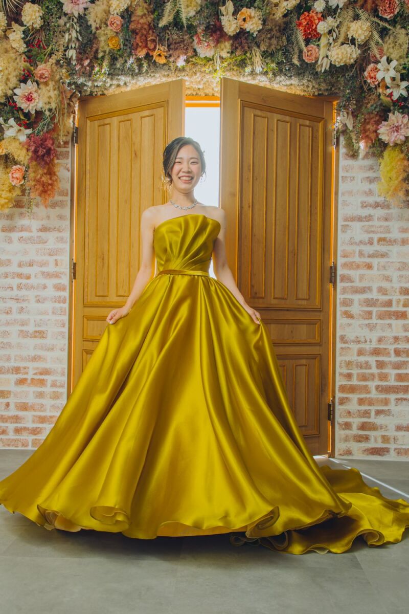 イエロードレス