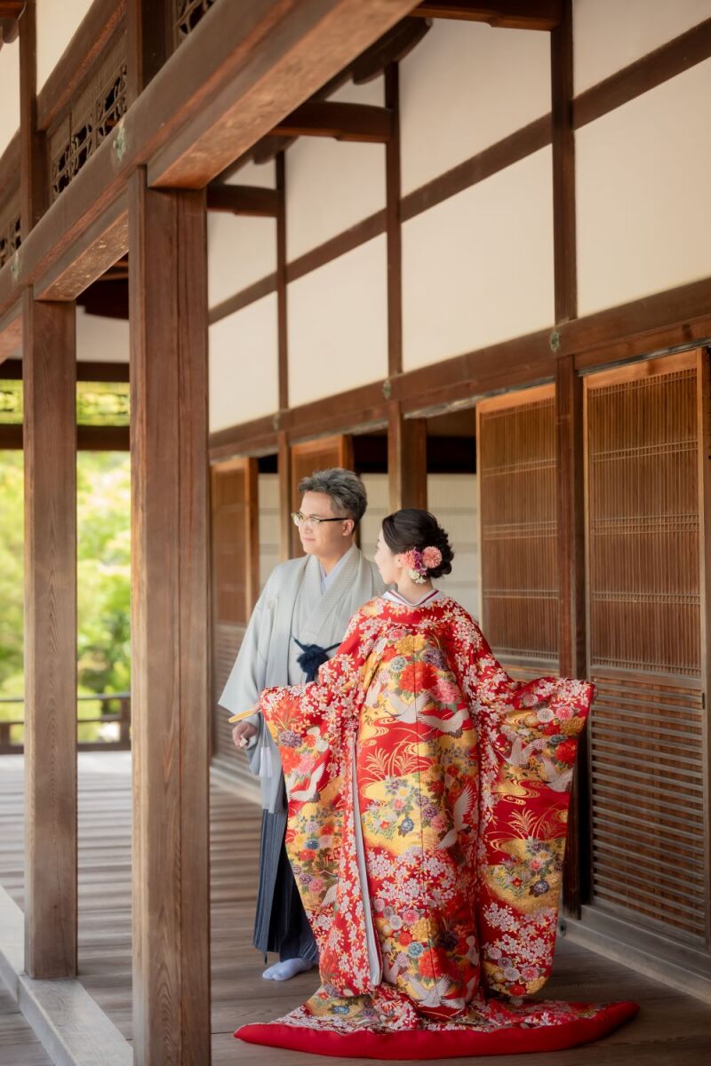 重厚感のある回廊で和装がすてき