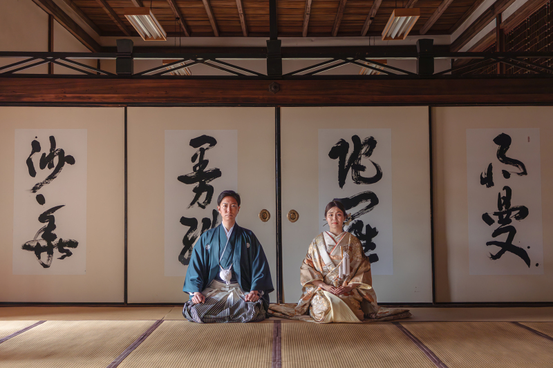 和室でのお正座ショット