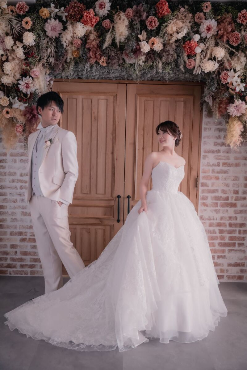 タキシード＆ウェディングドレス