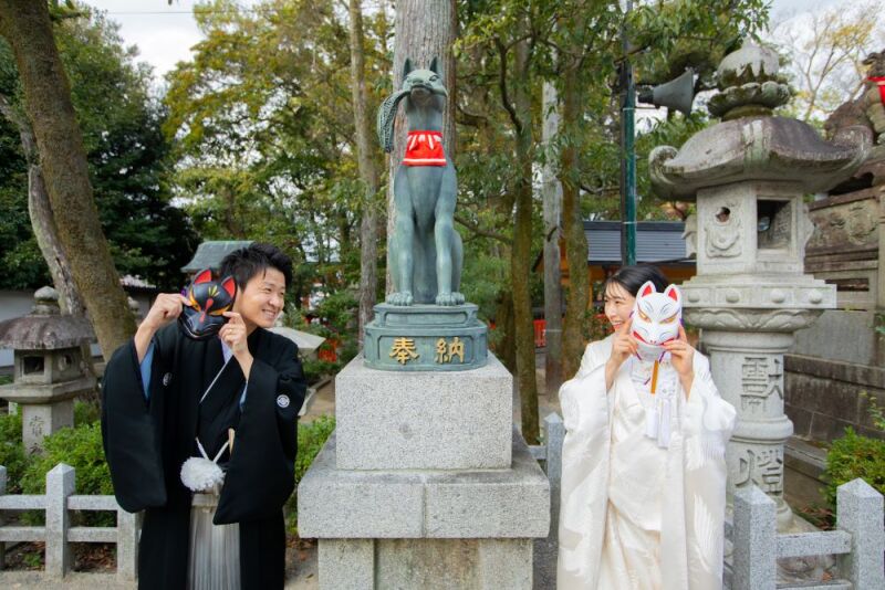 きつねのお面と