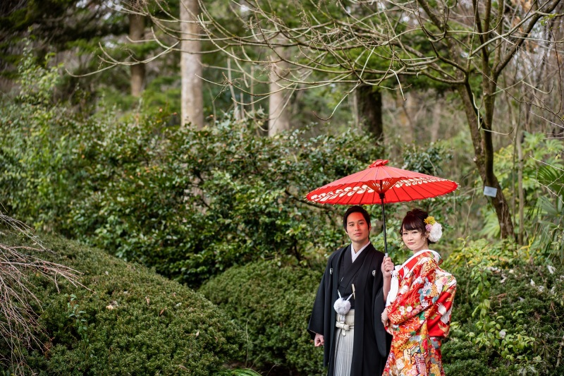 深い緑に佇むお二人