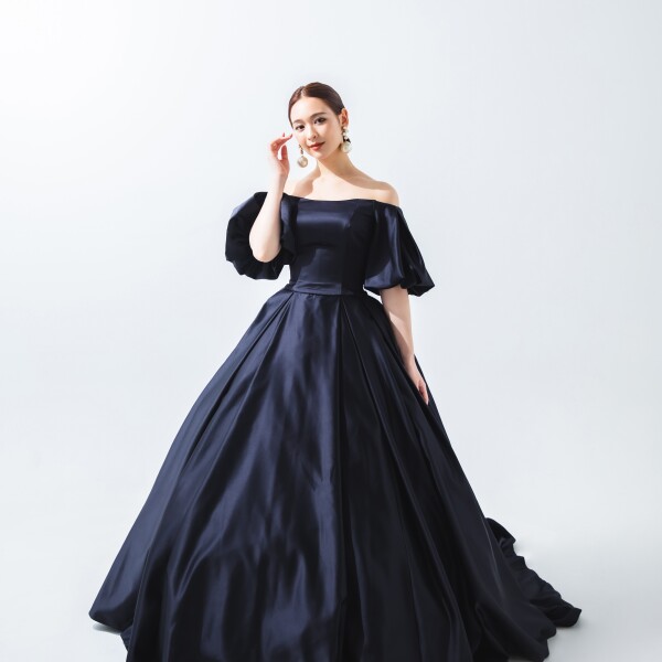 ワタベウェディング京都フォトスタジオ_カラードレスが豊富