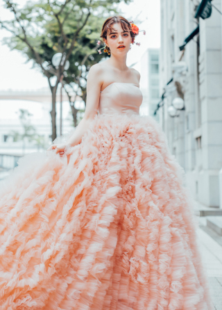 新作衣装コレクション〈Esme (PI)〉