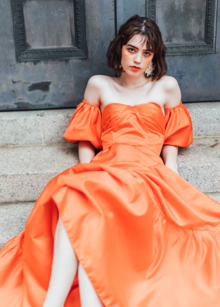 新作衣装コレクション〈Evelyn〉