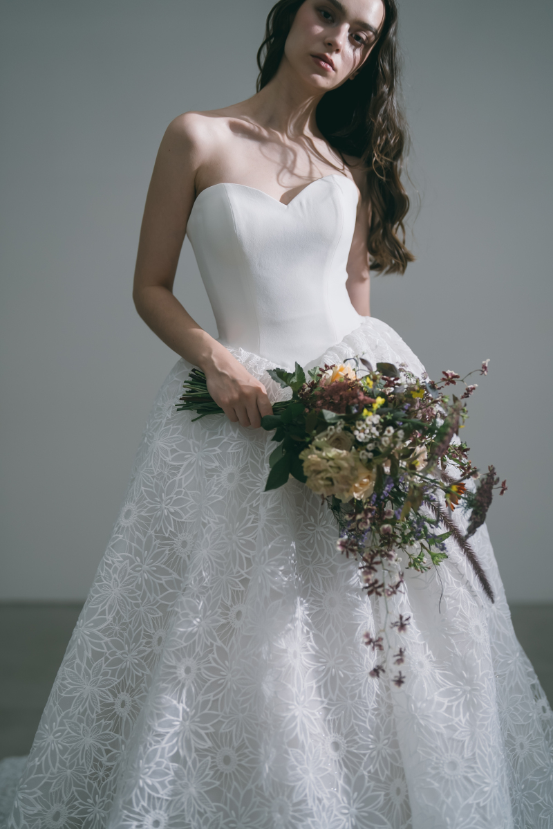 新作衣装コレクション〈Allōn〉（トップスなし）