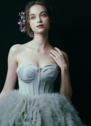 新作衣装コレクション〈Esme (GR)〉