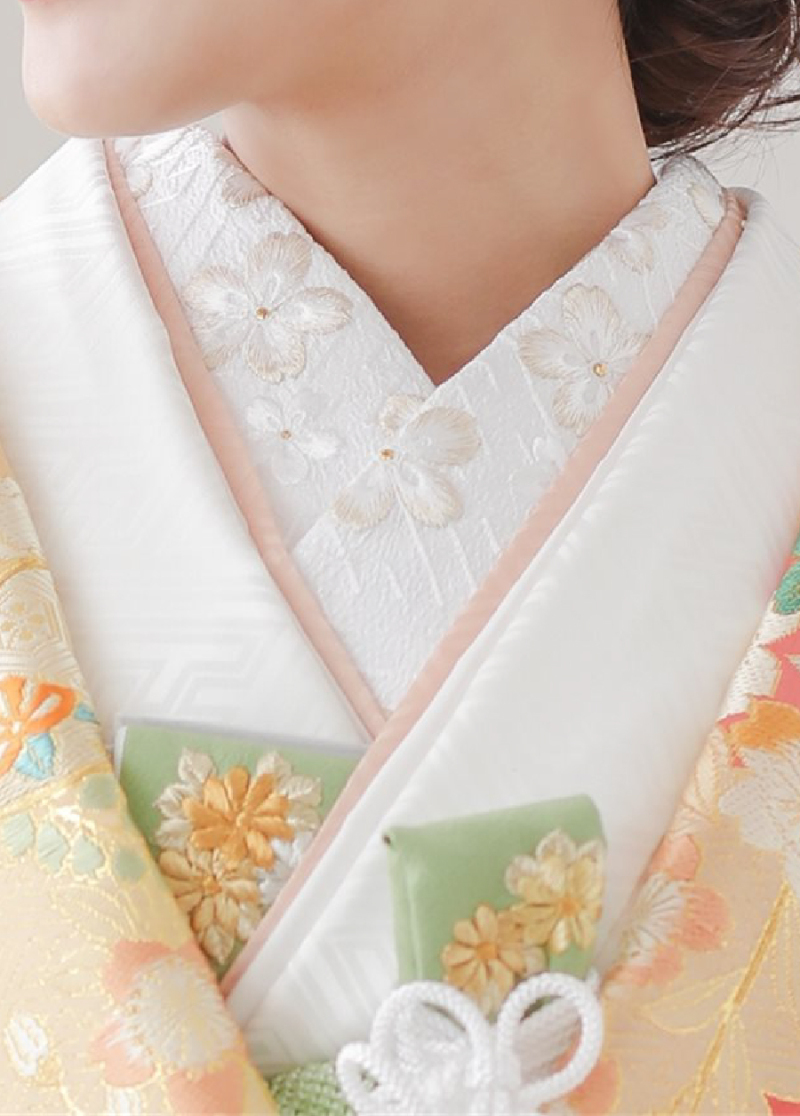 刺繍襟〈桜〉