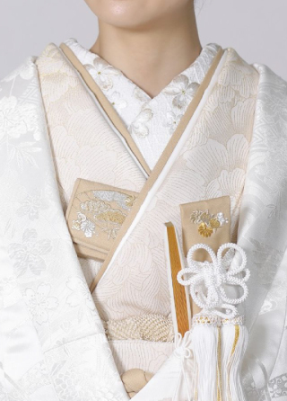 重ね衿〈丁子〉