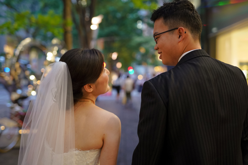 夏の夜に残す東京駅ナイトフォト(洋装1着 ロケーション撮影)