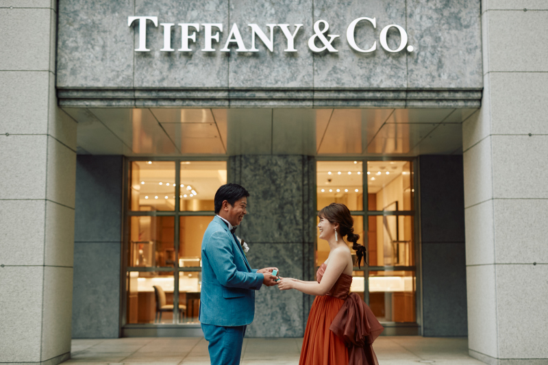 秋色の写真を残す東京駅ロケ(洋装ロケーション撮影)