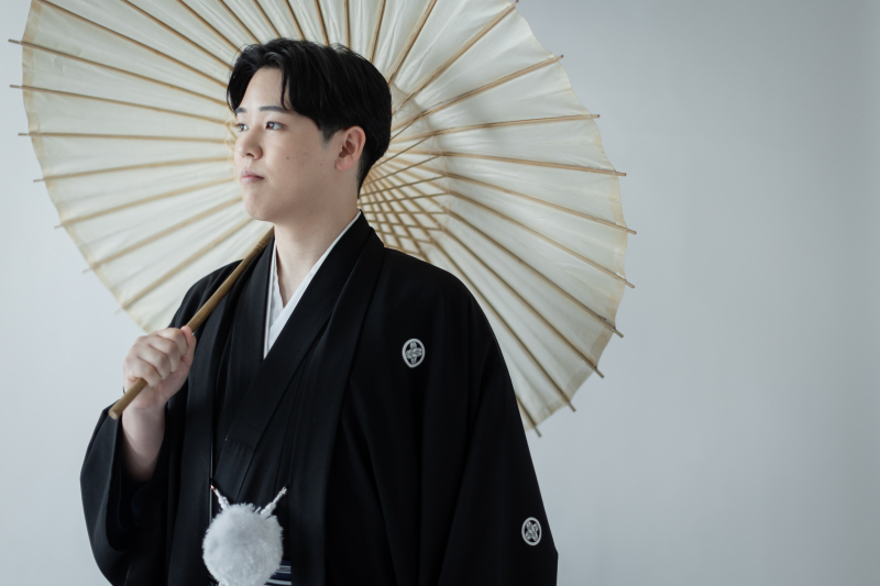 和の装いに宿る、大人の魅力