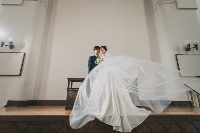 ベールを広げて