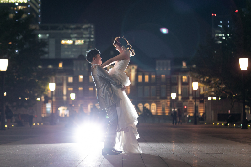 東京駅でロマンチックな1日を