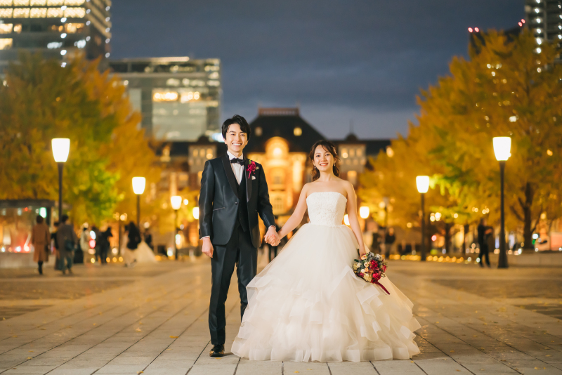 秋色に染まる東京ロケにて（洋和装 各1着 ロケーション撮影）