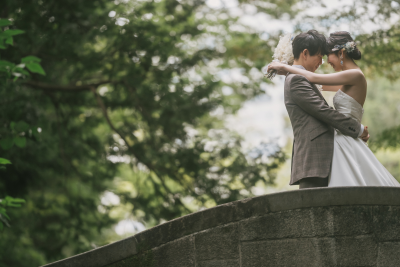 おでこを合わせて