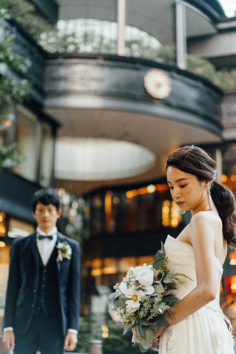 続いては凛々しげに