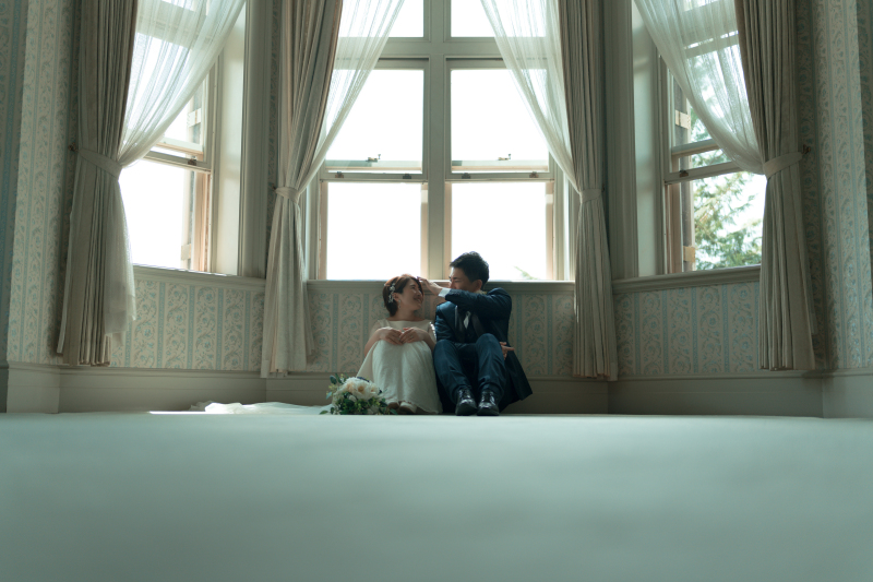 自然光溢れる部屋で