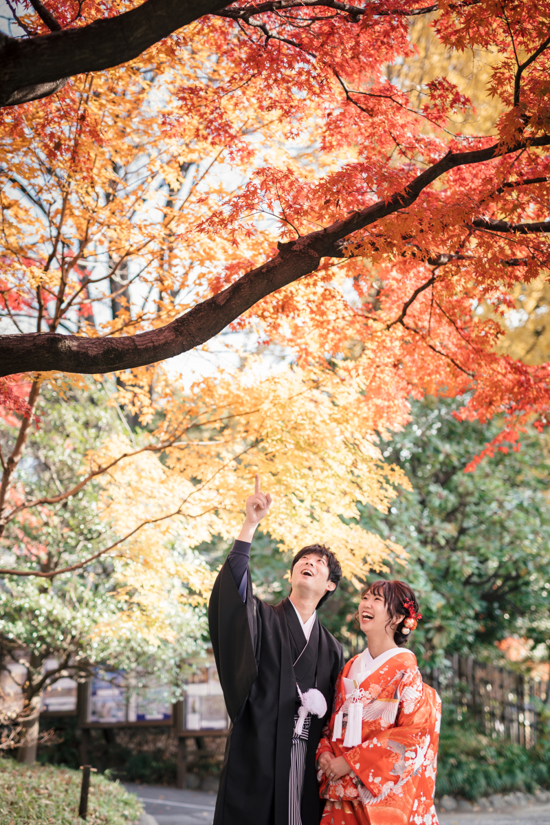 今回は紅葉に染まる和装フォトから!