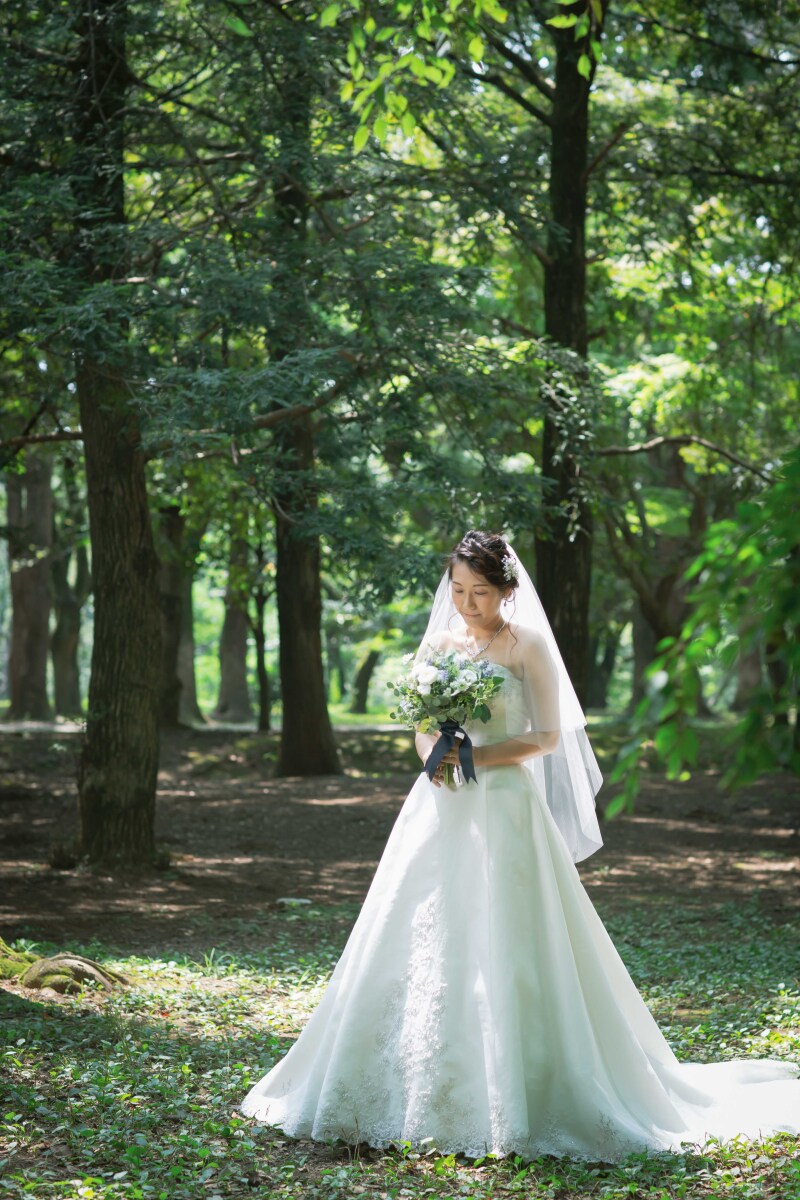 木漏れ日を浴びながら