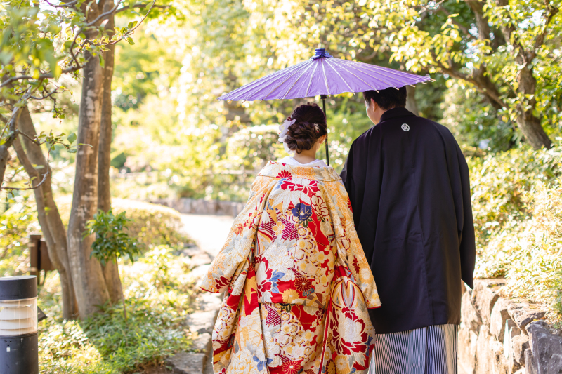 後ろからこっそり