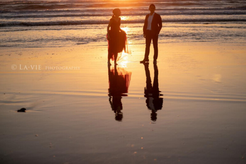 美しいサンセットとともに