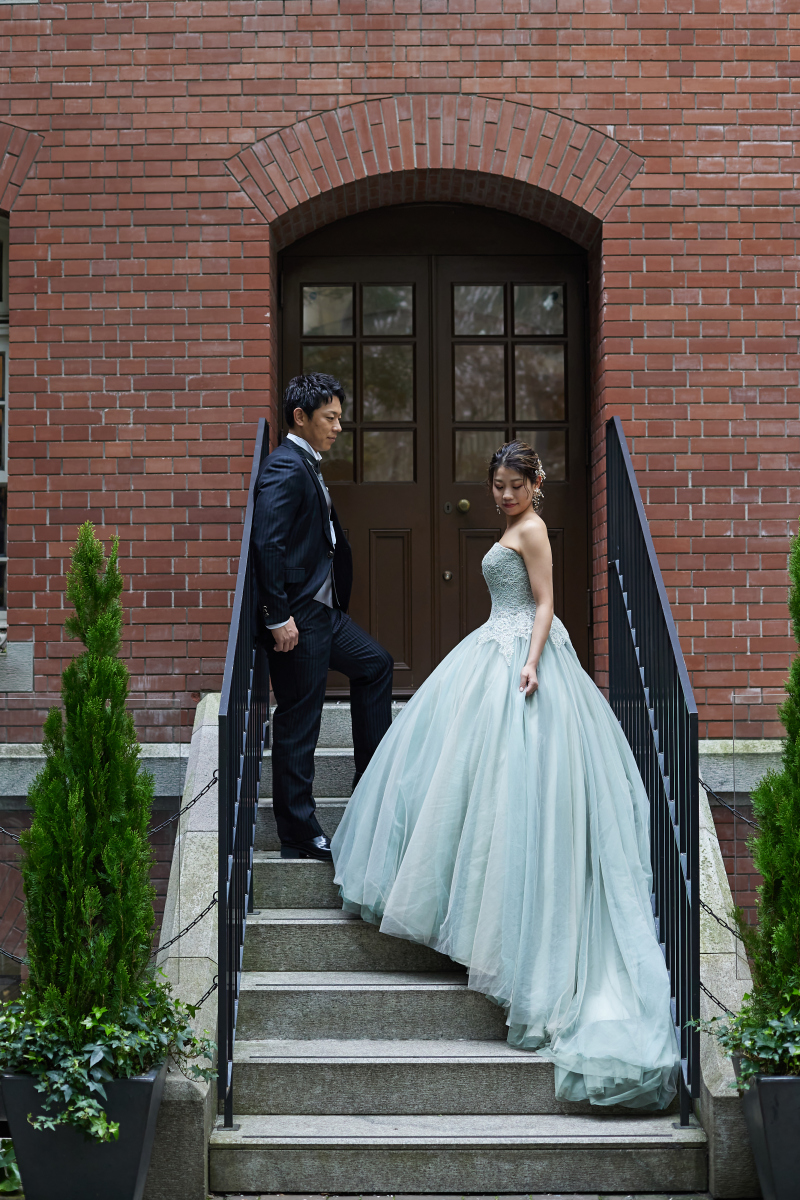 洋装姿へドレスアップ