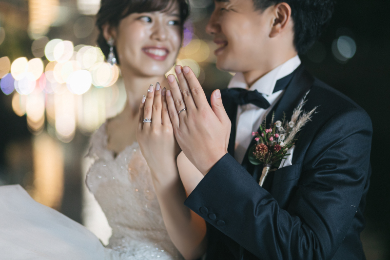 輝く指輪も大切に