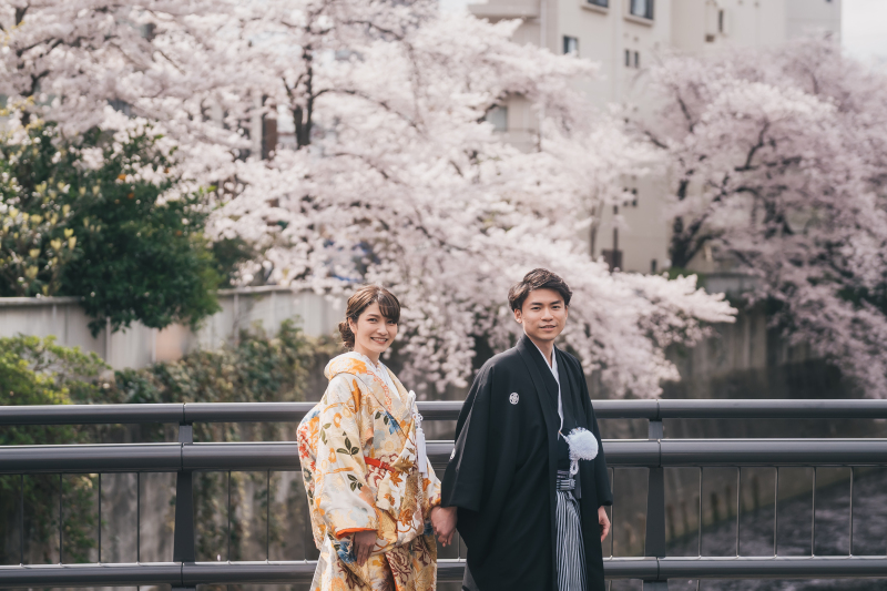 満開の桜とともに