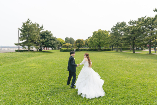 新緑ロケでフォトウエディング