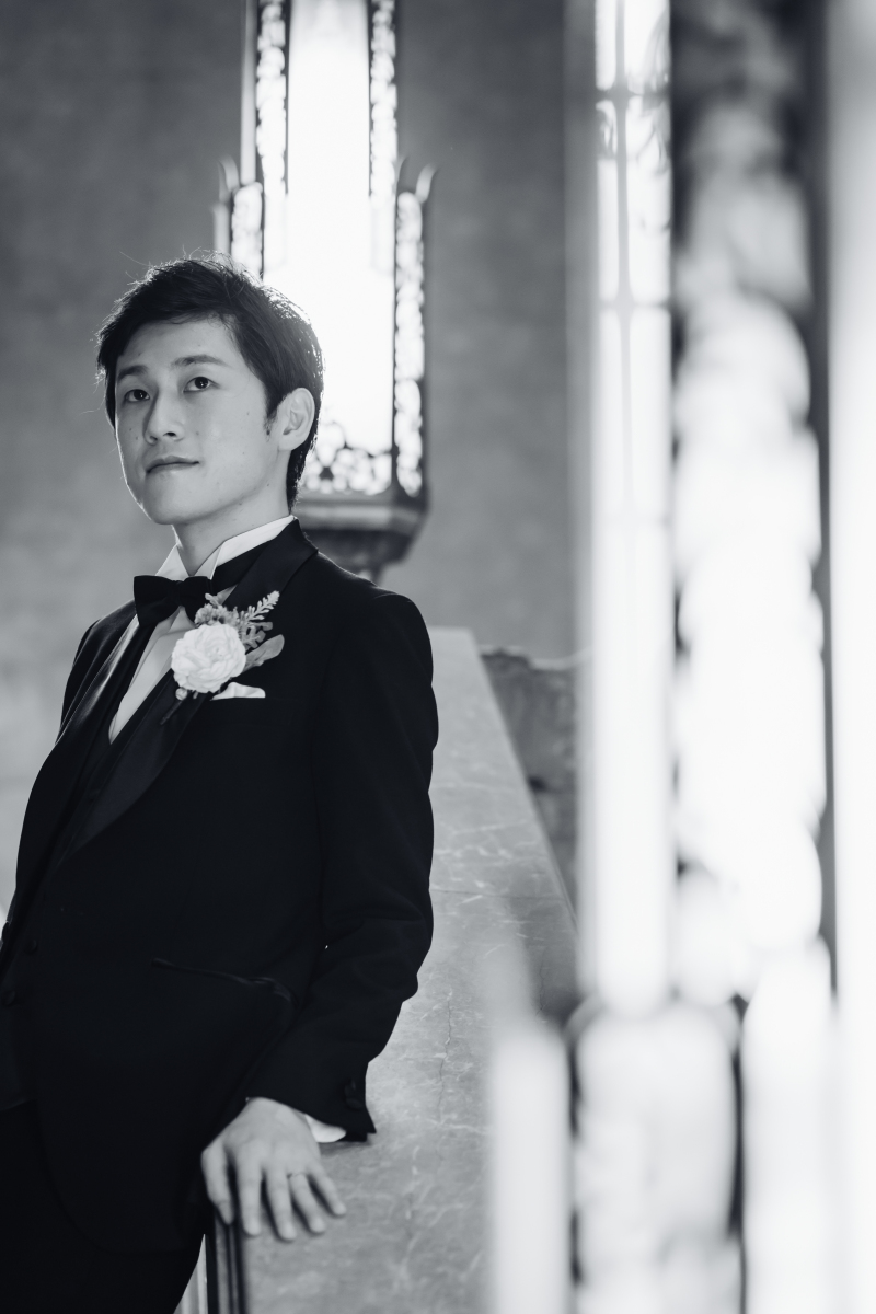クールな雰囲気が似合う新郎様✨