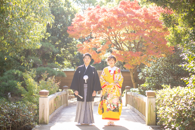 鮮やかな紅葉に包まれて