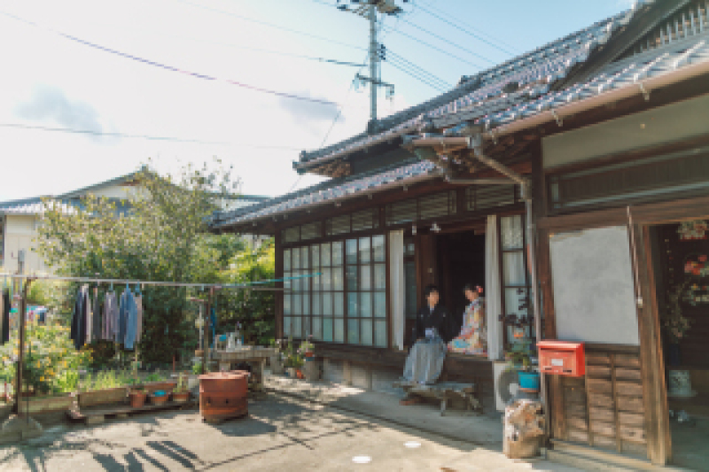 【家族と一緒に撮影】ロケーションフォト(和装1着+新婦ヘアメイク+全データ)