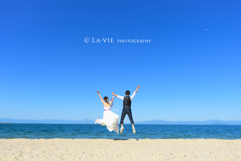 真っ青な空とロケーション撮影