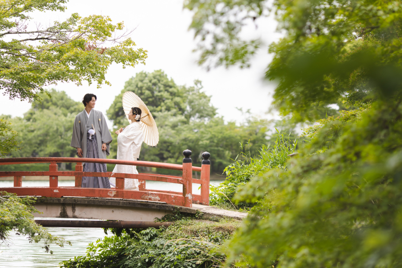 青紅葉に囲まれながら
