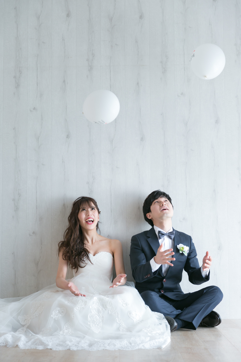 レンズを通して