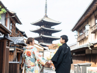 石畳の風情ある街並み「京都・二年坂」