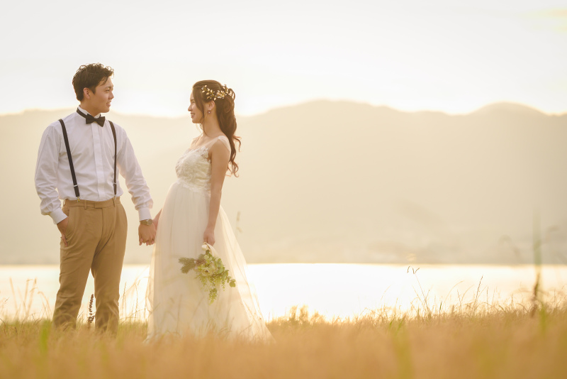 おふたりの晴れ姿と自然のコントラストを楽しんで