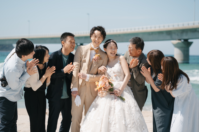 【フォト会食】ロケーション＋会食（新婦衣装2着・会食（6名分）・全データ）お披露目と感謝の気持ちを伝える、新しいお祝いスタイル