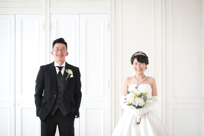 洋装スタジオ撮影　自然光