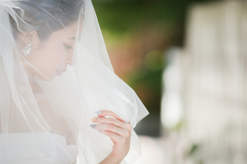 べールに包まれて