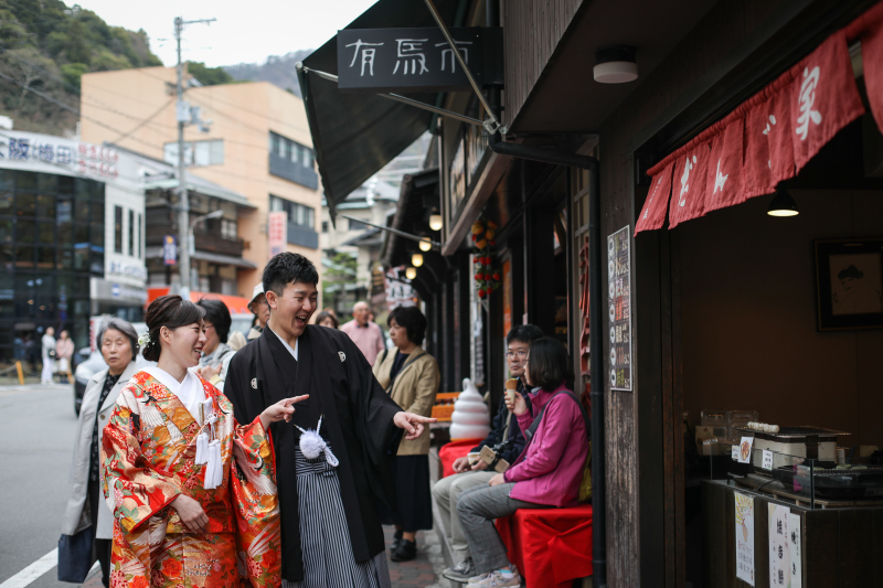 食べ歩きをしながら・・・