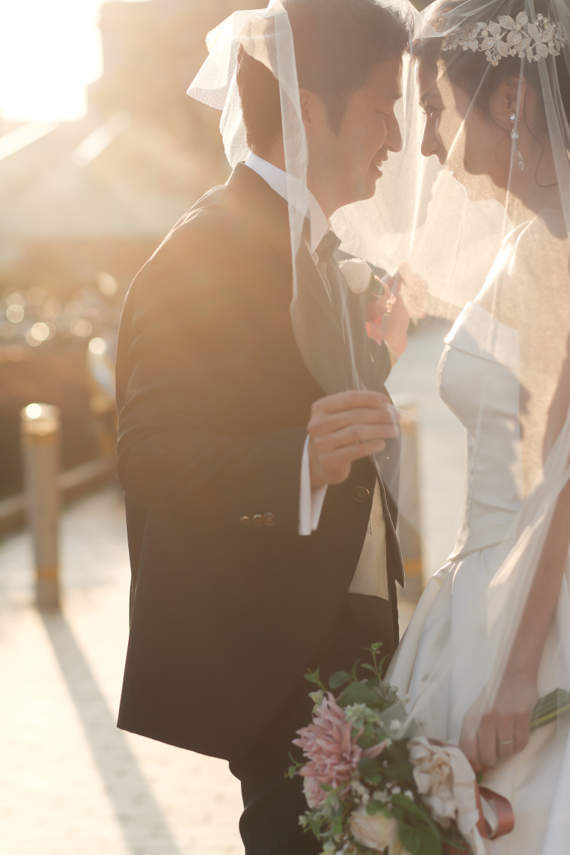 太陽の光を浴びながら