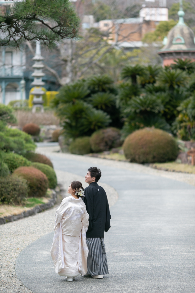 おふたりで手を取り合って