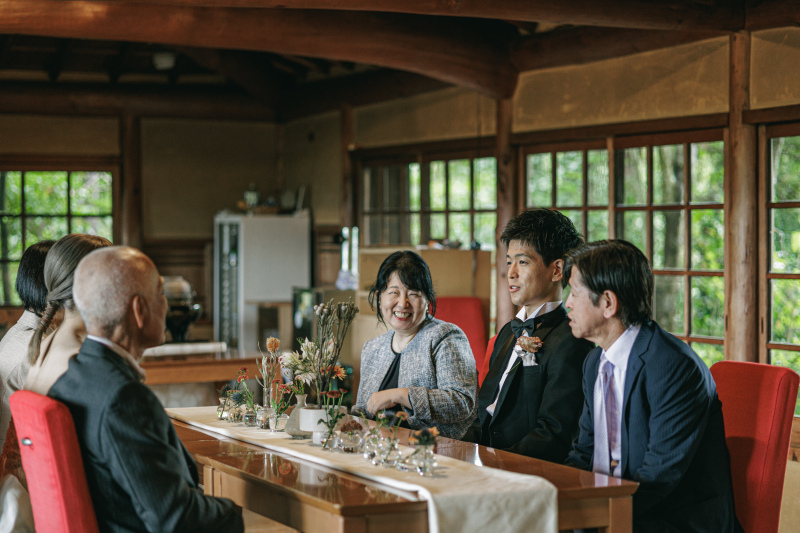 食卓を囲み、感謝を伝える時間に