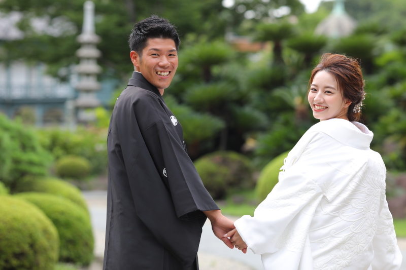 ラヴィファクトリー神戸店_白無垢が豊富