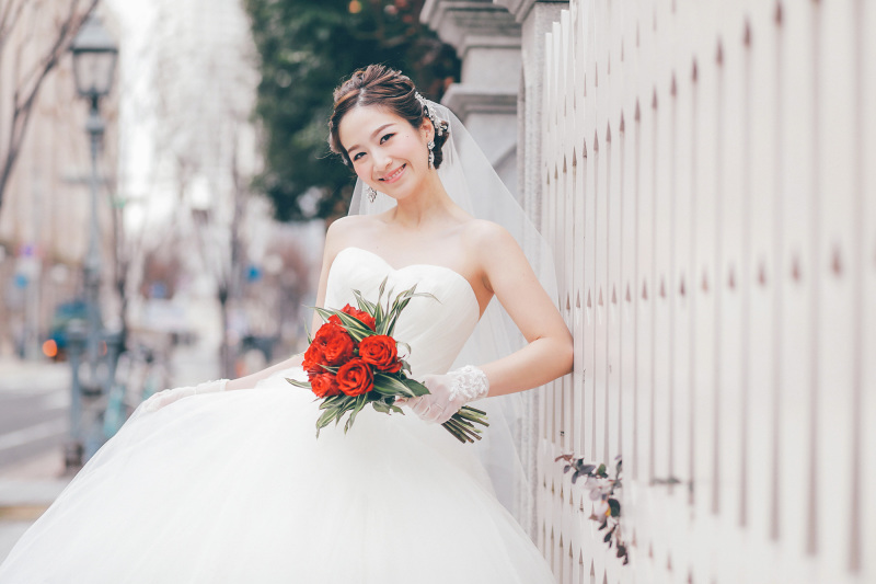 ドレスの美しさ引き立つレトロ建築