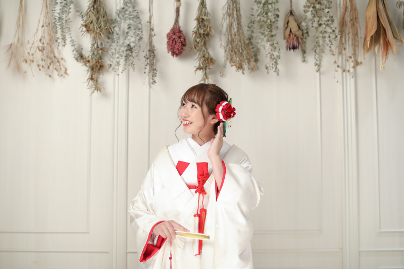 ラヴィファクトリー神戸店_白無垢が豊富