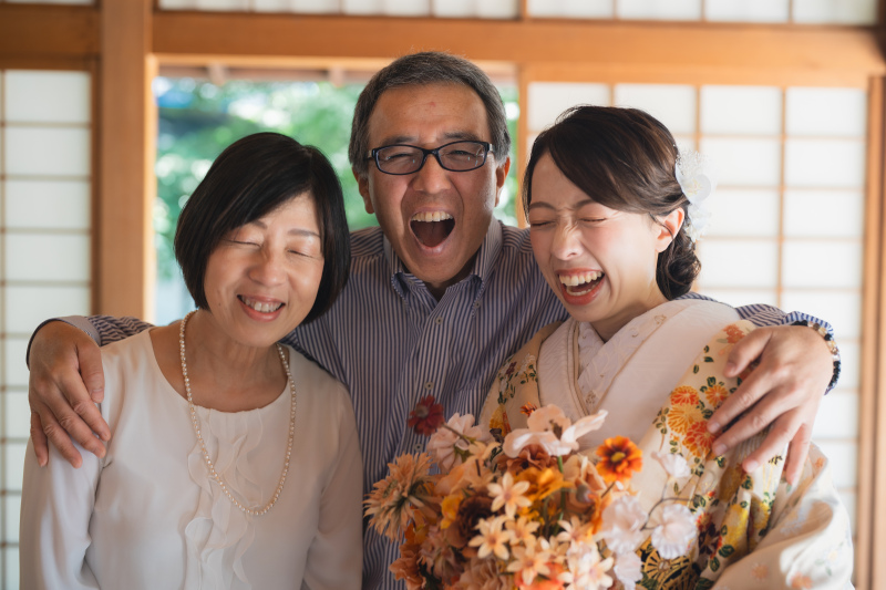 【フォト会食】会食プラン(洋装1着・会食(6名分)・全データ)お披露目と感謝の気持ちを伝える、新しいお祝いスタイル